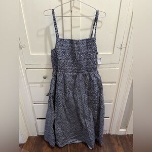 NWT Old Navy XXL Navy Blue/White Ditsy Floral Smocked Midi Dress w/ Open Back